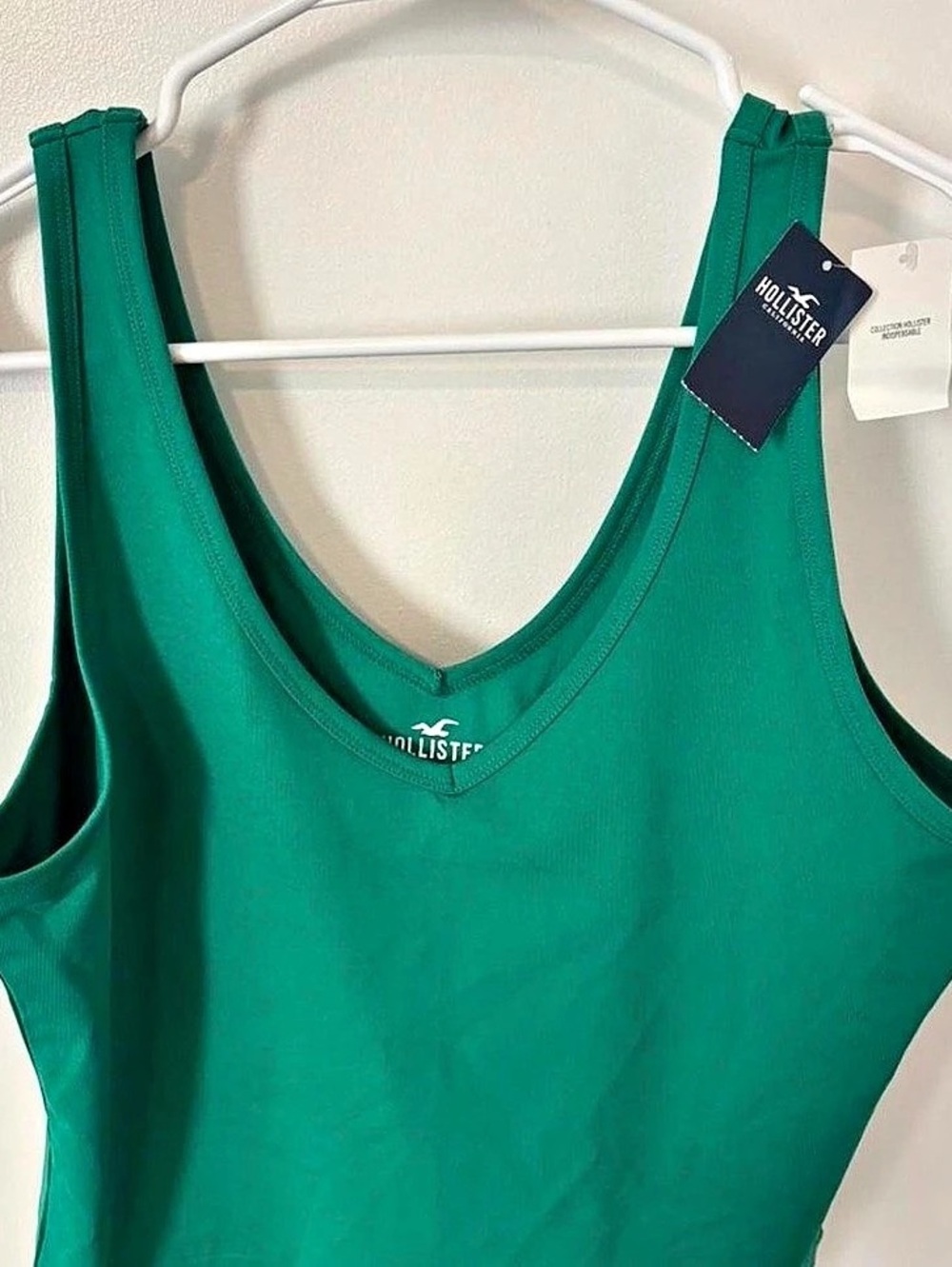 Hollister Must-Have Scoop Tank Top Green